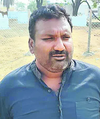 సమాధుల ధ్వంసం 