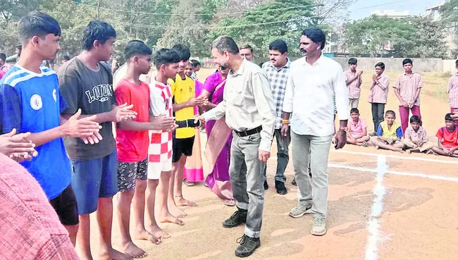 ప్రారంభమైన పీఎంశ్రీ క్రీడాపోటీలు 