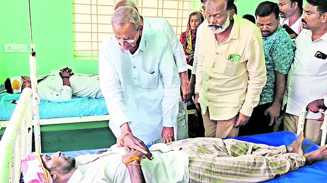 పోలీసు అండతోనే దాడులు 