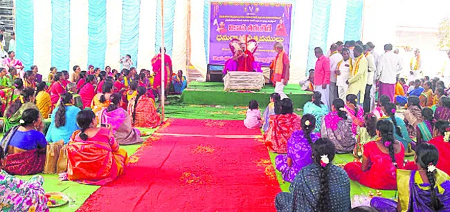 ప్రతిఒక్కరూ సన్మార్గంలో నడవాలి