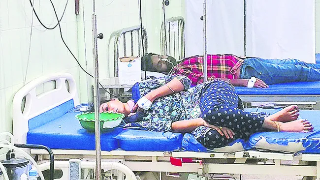 జంట ఆత్మహత్యాయత్నం 