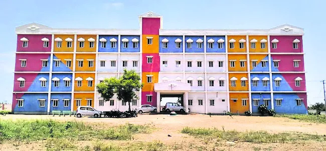 గురుకులం పిలుస్తోంది!