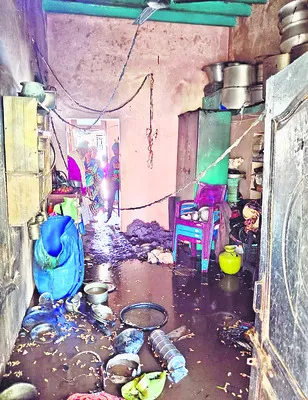 ఇల్లు దగ్ధం 