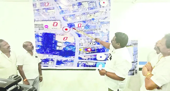 విగ్రహానికి కాదు.. పెట్టే ప్రాంతానికి వ్యతిరేకం