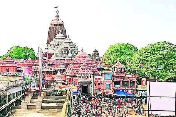 పూరీ శ్రీమందిర్‌లో సేవాయత్‌, భద్రతా సిబ్బంది ఘర్షణ