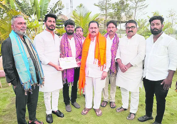 కలిసికట్టుగా ముందుకెళ్దాం