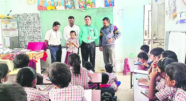 బడుల తనిఖీలు షురూ