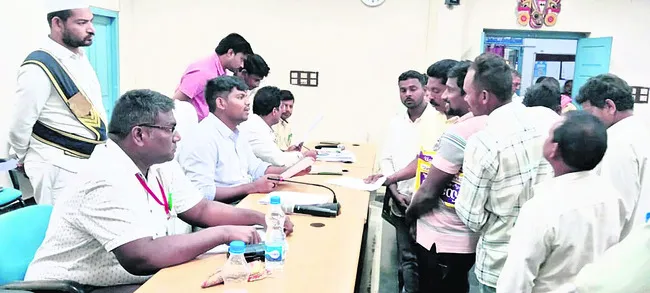 స్వయం ఉపాధితో ఆర్థికాభివృద్ధి