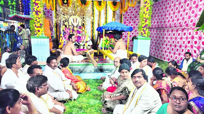 రామదాసు మండపంలో రాపత్తు సేవ