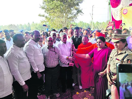 క–కలో రైల్వే అభివృద్ధికి రూ.12,900 కోట్లు 