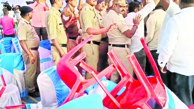 కొప్పళలో హైడ్రామా 