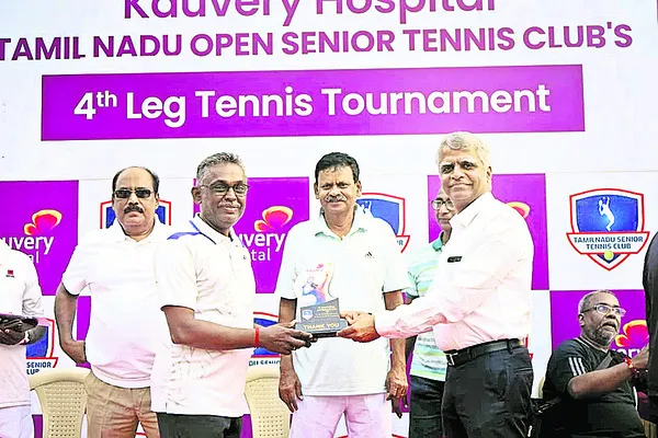 విజయవంతంగా సీనియర్స్‌ టెన్నిస్‌ టోర్నీ 
