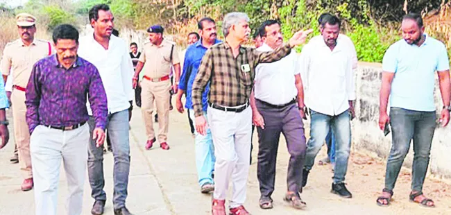 ఆర్వోబీ నిర్మాణానికి సహకరించాలి