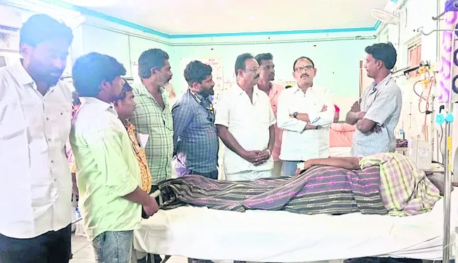 వైఎస్సార్‌సీపీ శ్రేణుల జోలికొస్తే ఊరుకోం 