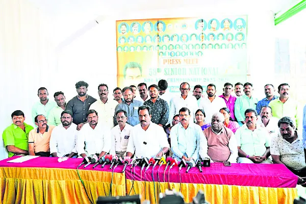 కాంగ్రెస్‌ ప్రభుత్వంలో క్రీడలకు పెద్దపీట