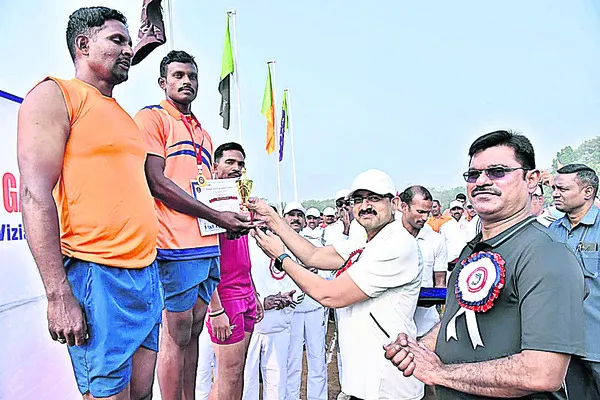 క్రీడలతో స్నేహభావం