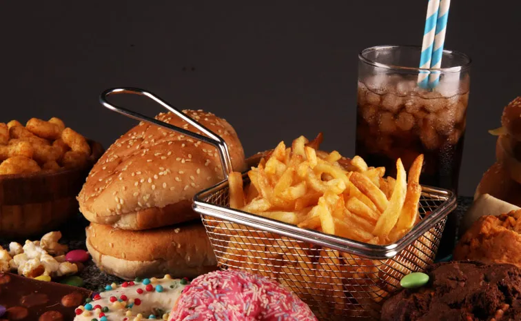Britan Government ban on Junk food advertisements in Tvs and online