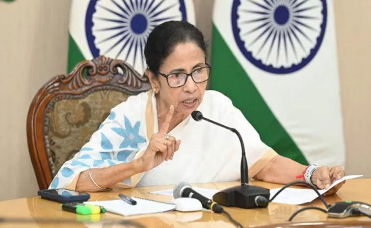 Mamata Banerjee slams Bengal voter roll revision