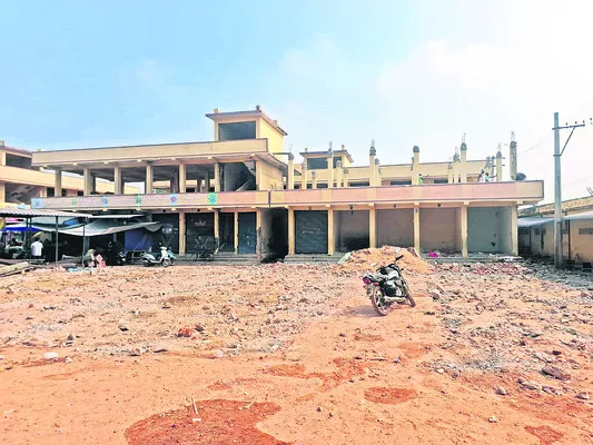 ● మార్కెట్‌ విస్తరణలోనూ అదే నిర్వాకం