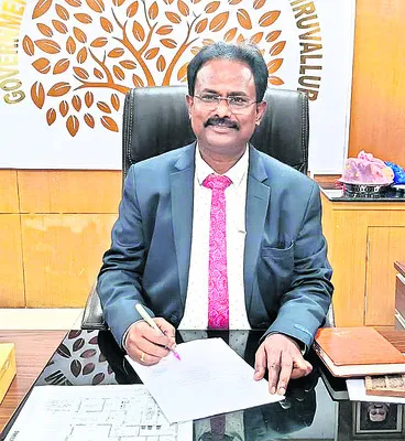 డీన్‌ బాధ్యతల స్వీకరణ 