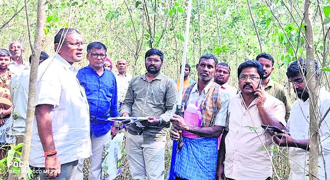 పారదర్శకంగా భూముల రీ సర్వే 