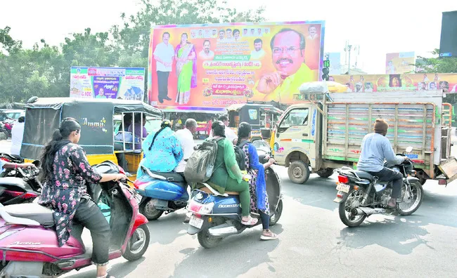 రెడ్‌ సిగ్నల్‌ పడితే మాకేంటి!