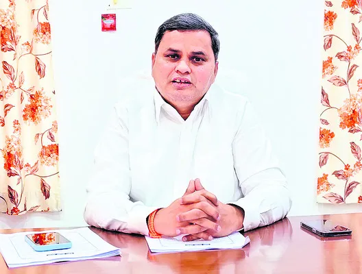 పాలనలో పారదర్శకతకు పెద్దపీట 