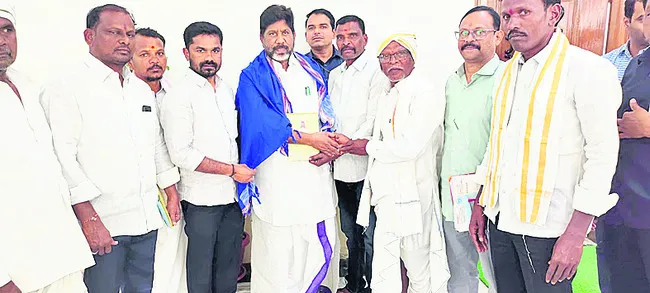 బెల్లం వ్యాపారి బైండోవర్‌