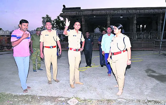 నాగోబా జాతరలో పటిష్ట భద్రత