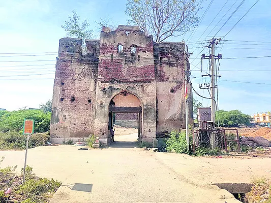 వారసత్వం వదిలేశారు