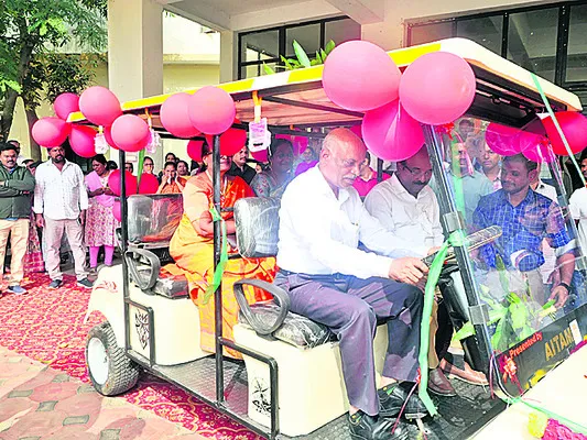 ఎలక్ట్రిక్‌ బగ్గీ విరాళం