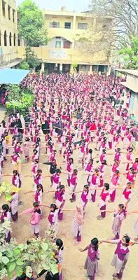 రోడ్డు భద్రతపై అవగాహన అవసరం 