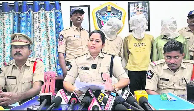 200 కిలోల గంజాయి స్వాధీనం