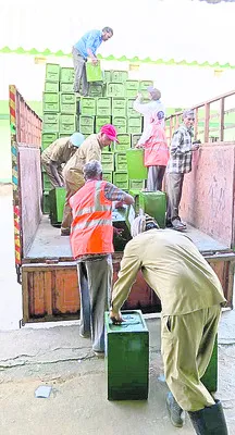 రామగుండం చేరిన బ్యాలెట్‌ బాక్స్‌లు 