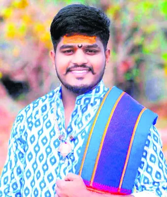 ఢిల్లీలో ఒగ్గు కళా ప్రదర్శనకు పీజీ విద్యార్థి ఎంపిక 
