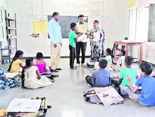 మెరుగైన బోధన  అందించాలి
