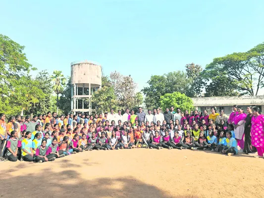 క్రీడాకారులు రాష్ట్ర స్థాయిలో రాణించాలి 