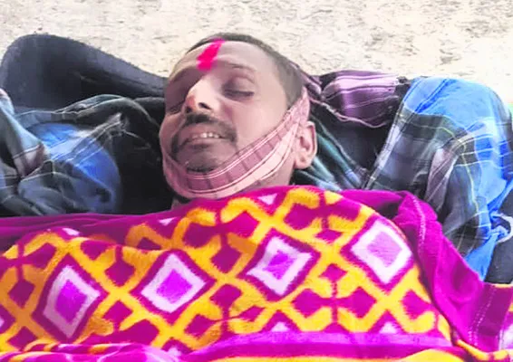 మూర్చవ్యాధితో పొలంలోనే రైతు మృతి