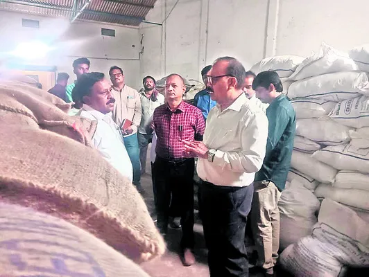 ‘మధ్యాహ్న మెనూ’ విస్మరించడంపై ఆగ్రహం