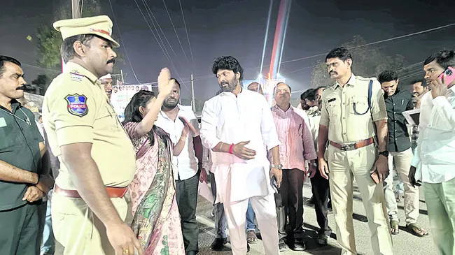 పనులు నాణ్యతతో పూర్తి చేయాలి