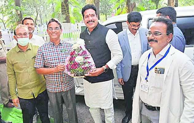 అమరావతిని ప్రజల రాజధాని అంటే బాగుండేది 