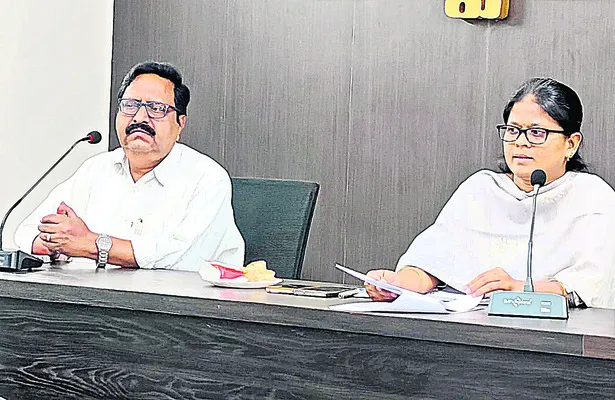 పకడ్బందీగా ఇంటర్‌ పరీక్షలు నిర్వహించాలి