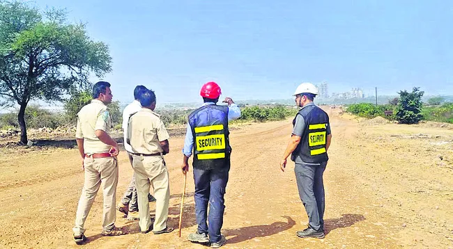 చిరుత కలకలం 