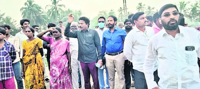 కోపల్లె వంతెన వద్ద ఉద్రిక్తత 