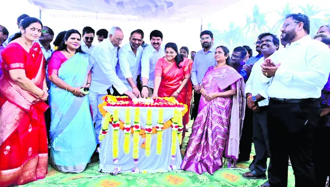 విద్యుత్‌ పొదుపునకు ప్రాధాన్యత 