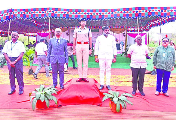 గుడ్లవల్లేరులో ఖోఖో పోటీలు ప్రారంభం 