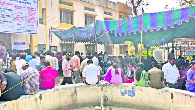 678 మంది అభ్యర్థులు.. 709 నామినేషన్లు