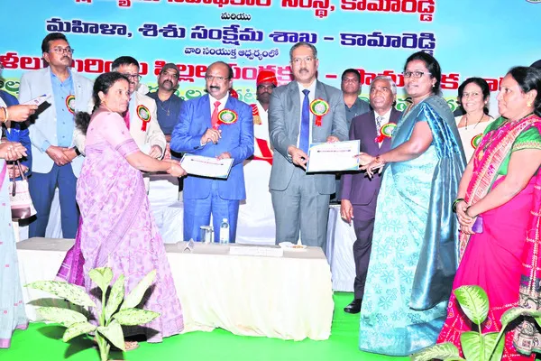 బాల్య వివాహాలు సమాజానికి శాపం 