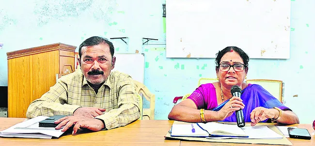 15లోపు పన్ను వసూళ్లు పూర్తిచేయాలి 