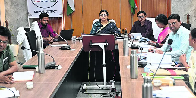 ఓటరు ప్రోజెని మ్యాపింగ్‌లో వేగం పెంచాలి